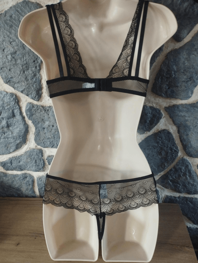 Ensemble bonnet C 85C et L pour le tanga