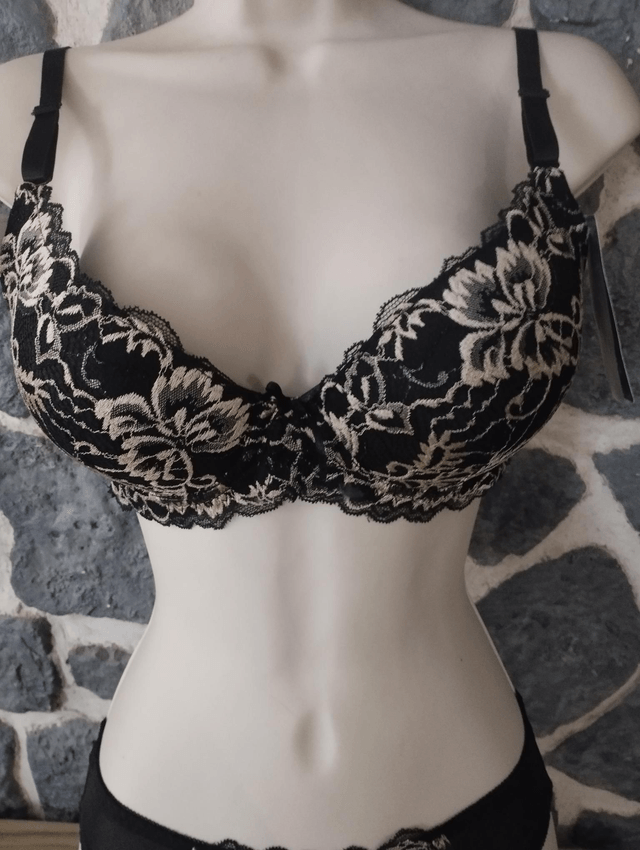 Ensemble bonnet B doré et noir avec rembourrage et armatures, push up