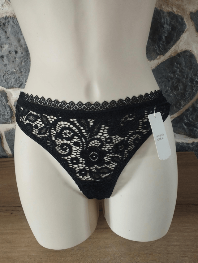 Ensemble triangle sans armatures L pour le haut et M pour le bas 