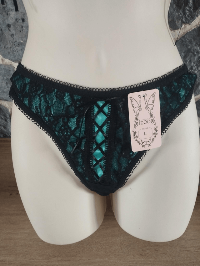 Ensemble noir et vert avec armature et rembourrage  du 85B et 95B pour les hauts et S M L OU L pour les bas . Polyamide et elashanne pour les matières