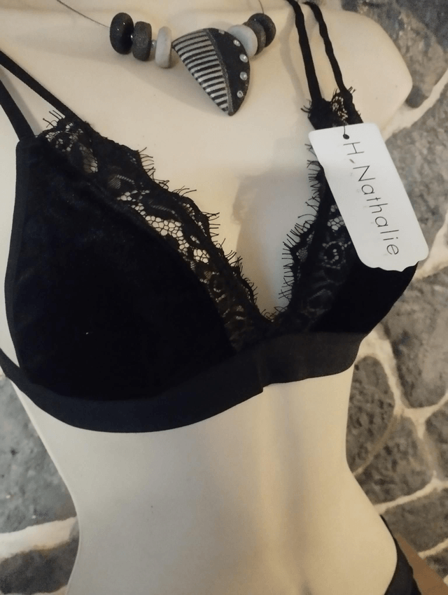 Ensemble triangle sans armatures ni rembourrage velour  noir