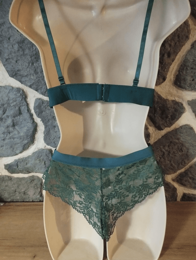 Ensemble triangle sans armatures ni rembourrage vert