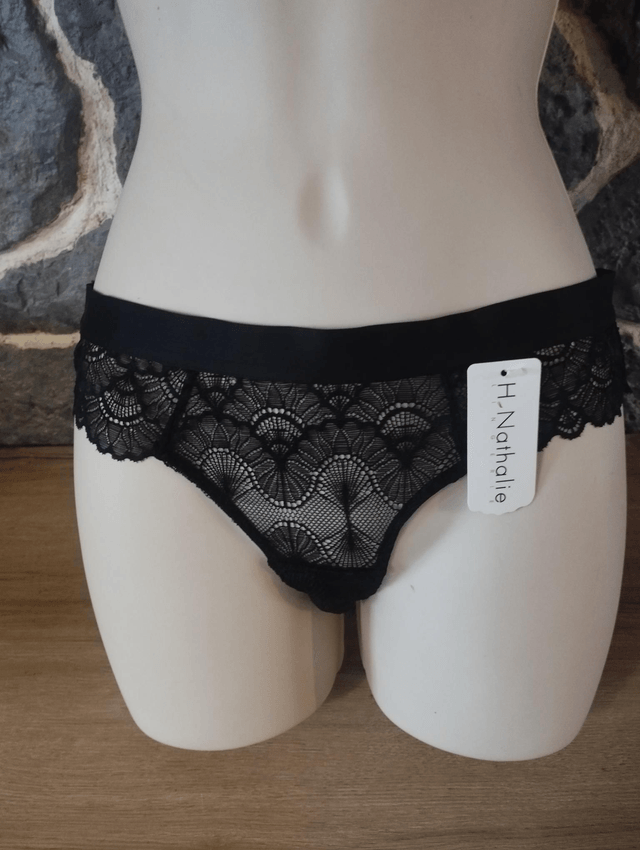 Ensemble triangle sans armatures ni rembourrage rose avec dos papillon