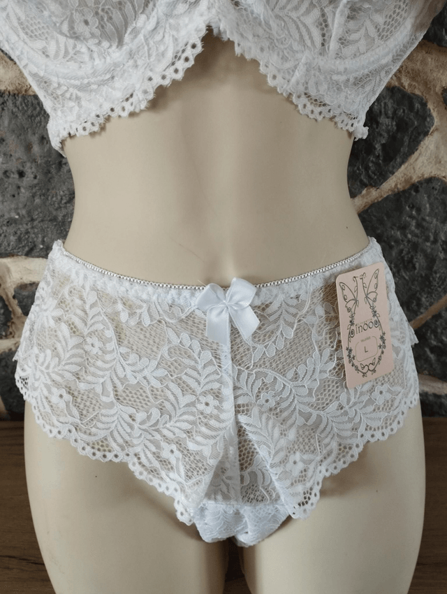 Ensemble Bonnet D blanc avec armatures