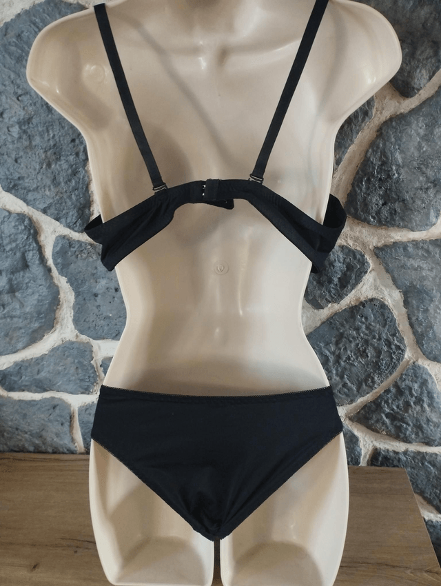 Ensemble 100C avec rembourrage léger et armatures et XL XxL pour la culotte