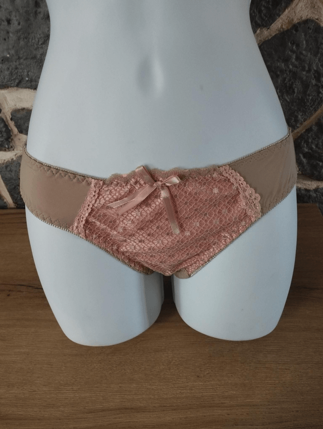 Ensemble saumon et beige  avec armatures et  rembourrage important
