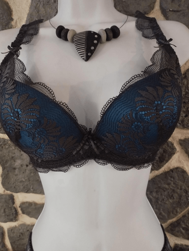 Ensemble bleu royal et gris avec armatures et rembourrage