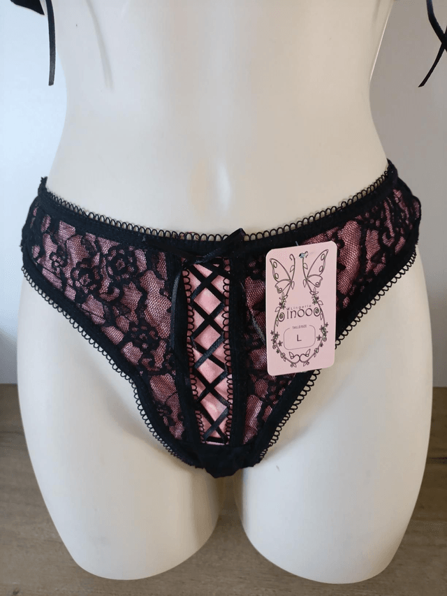 Ensemble bonnet D noir et rose avec tangas 16.90€