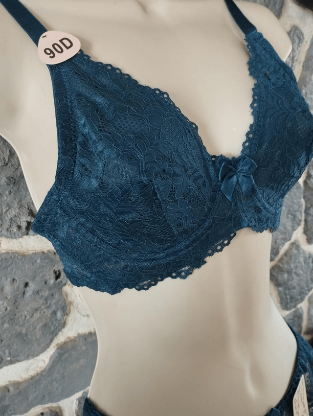 Ensemble Bonnet D bleu canard avec armatures