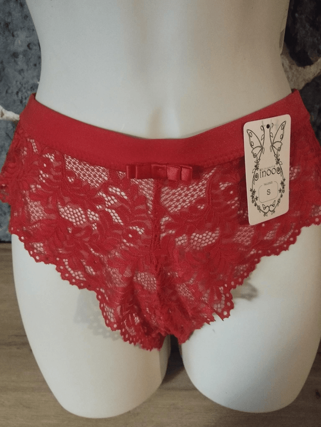 Ensemble triangle sans armatures ni rembourrage rouge