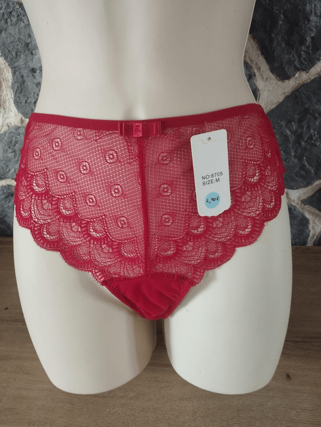Ensemble bonnet C rouge avec armatures et rembourrage + brésilien