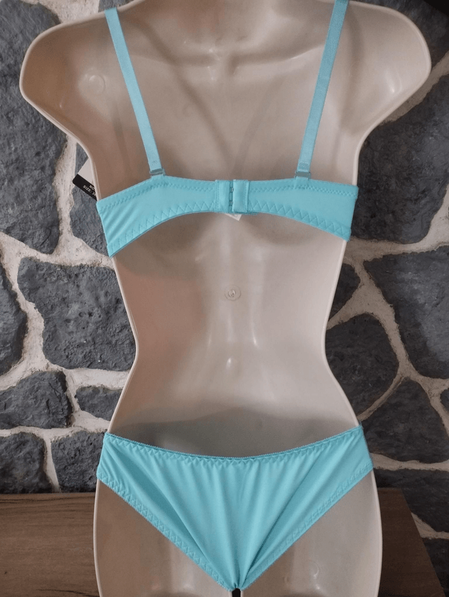 Ensemble bonnet B cyan avec rembourrage et armatures