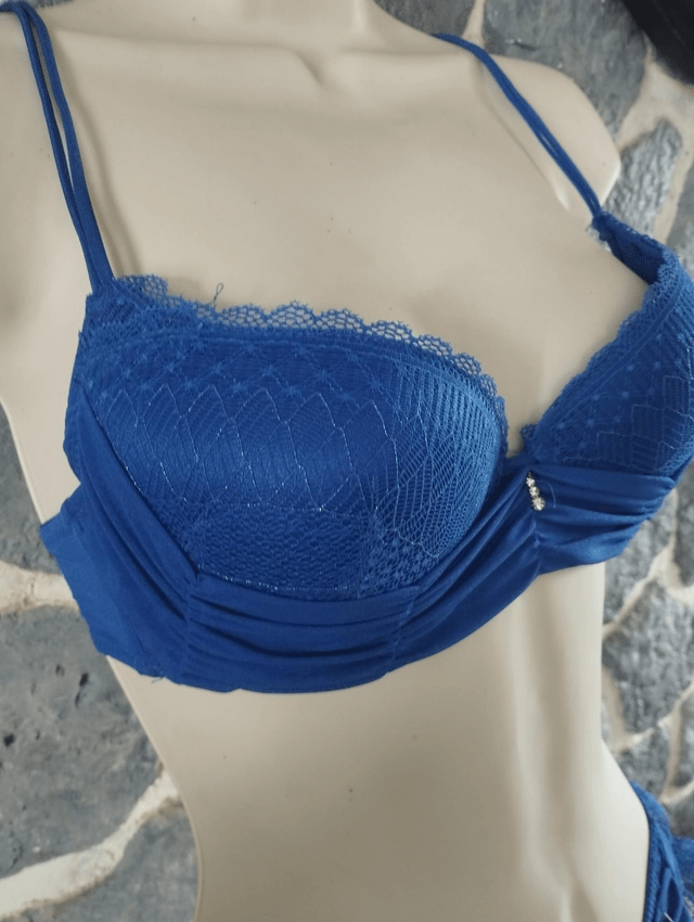 Ensemble Bonnet C avec armatures et léger rembourrage bleu royal