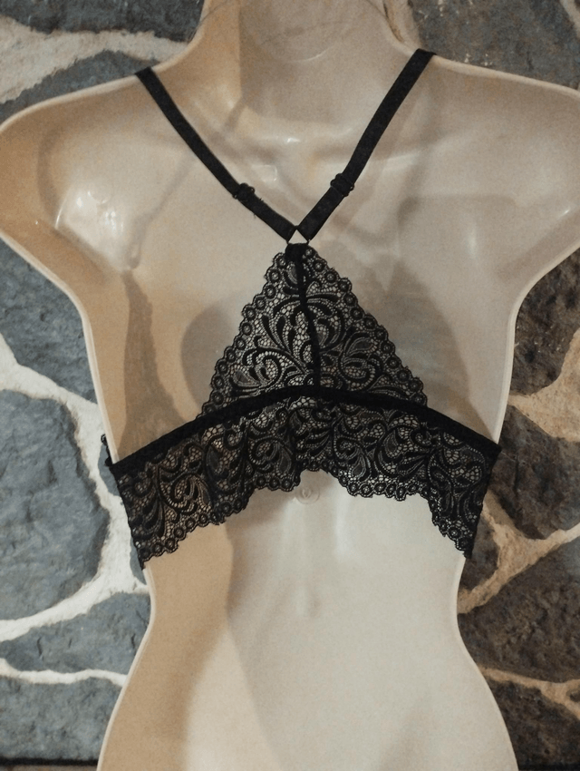 Brassière noire dos original taille L