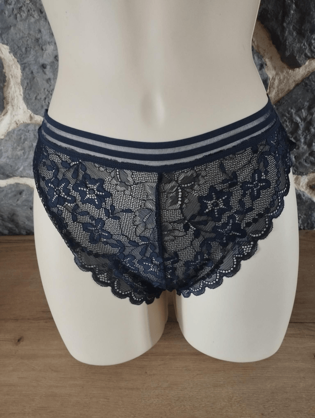 Ensemble Bonnet C bleu foncé avec rembourrage et armatures