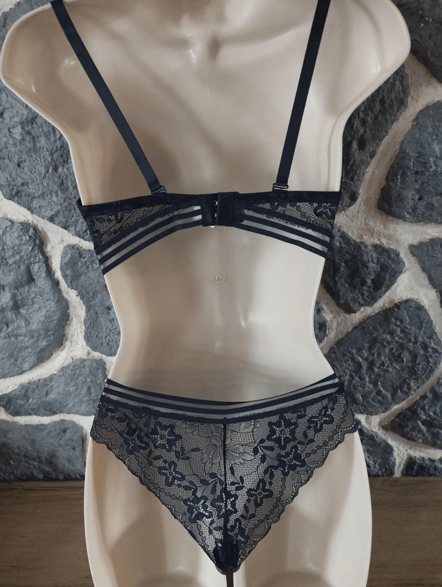 Ensemble Bonnet C bleu foncé avec rembourrage et armatures