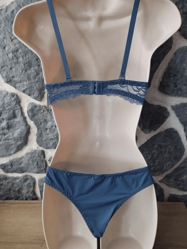 Ensemble bonnet B bleu jean avec armatures et léger rembourrage