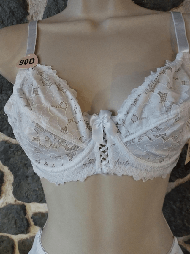 Ensemble bonnet D blanc sans rembourrage avec armatures