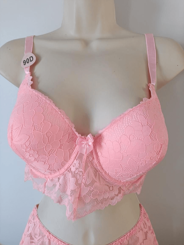 Ensemble bonnet D rose avec shorty . Armatures et rembourrage léger 