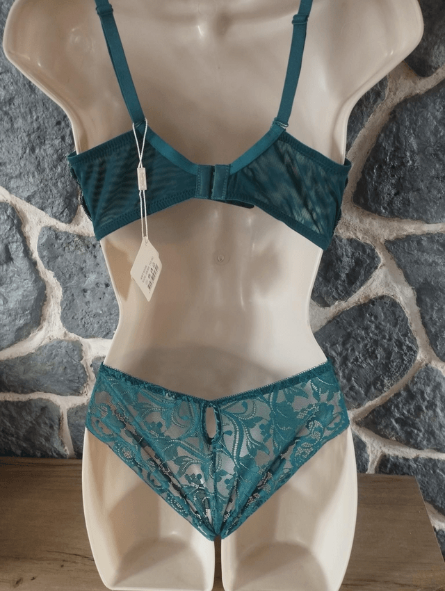 Ensemble bonnet C vert avec léger rembourrage et armatures