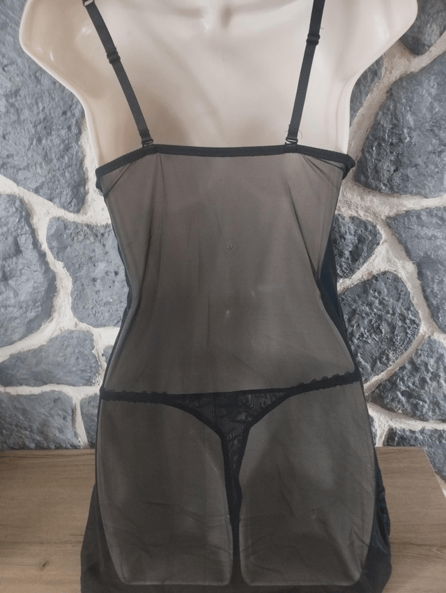 Nuisette vert émeraude et son string