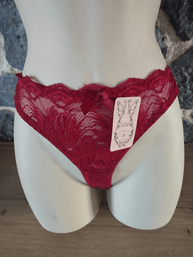 Ensemble rouge grenat sans rembourrage avec armatures