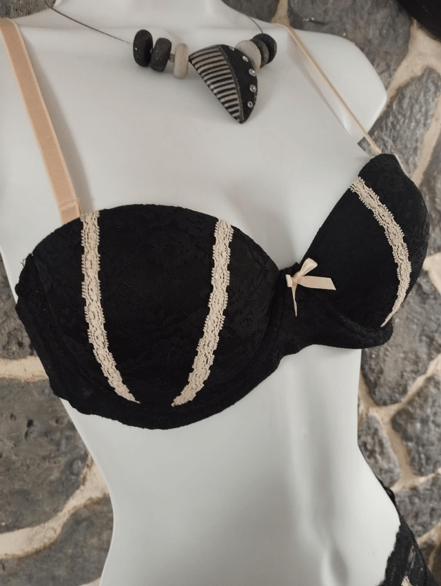 Ensemble noir et rose pâle et son shorty