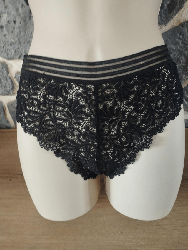 Ensemble triangle noir dos nageur pour le haut et élastique pour la culotte sans couture 