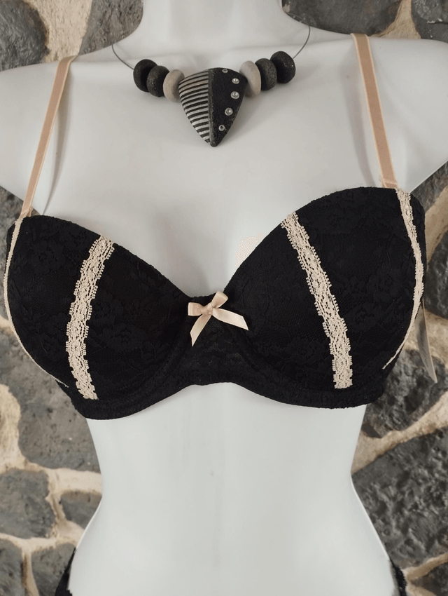 Ensemble noir et rose pâle et son shorty