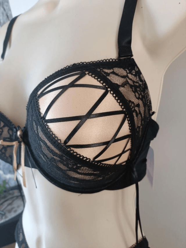 Ensemble bonnet D avec Tangas, avec armatures et rembourrage léger 