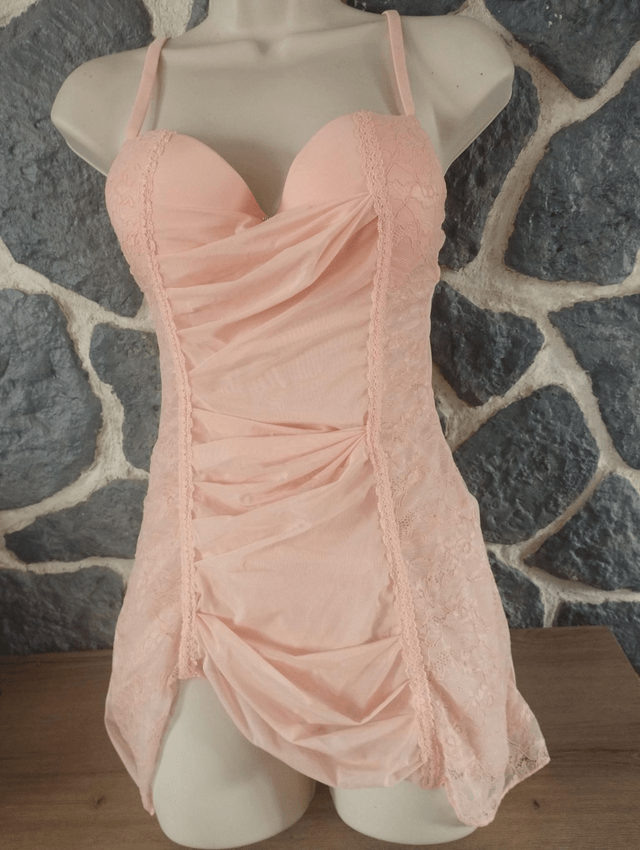 Nuisette abricot avec string