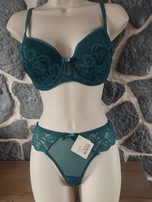 Ensemble bonnet C vert avec léger rembourrage et armatures