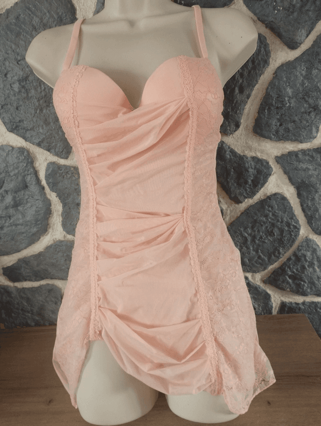 Nuisette abricot avec string